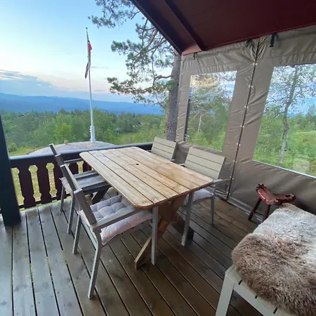 Ruime All-season Toplocatie Met Magisch Uitzicht Feriehus Moi (Hornnes)